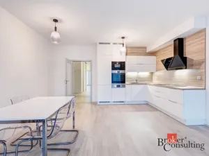 Pronájem bytu 4+kk, Praha - Karlín, U Mlýnského kanálu, 87 m2