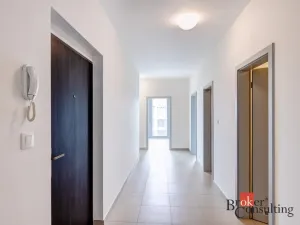 Pronájem bytu 4+kk, Praha - Karlín, U Mlýnského kanálu, 87 m2
