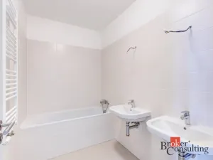 Pronájem bytu 4+kk, Praha - Karlín, U Mlýnského kanálu, 87 m2