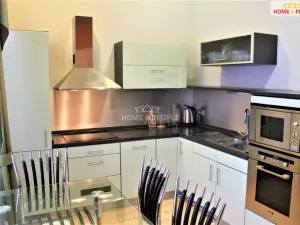 Prodej bytu 2+1, Karlovy Vary, Koptova, 66 m2