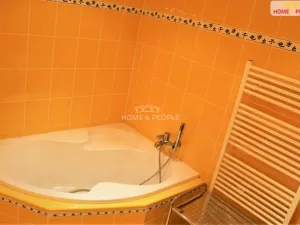 Prodej bytu 2+1, Karlovy Vary, Koptova, 66 m2