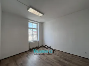 Pronájem obchodního prostoru, Kroměříž, Riegrovo náměstí, 130 m2