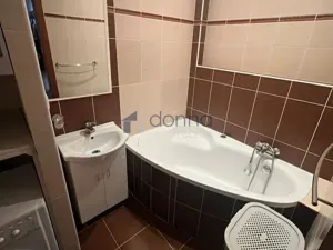 Pronájem bytu 2+kk, Praha, Černokostelecká, 47 m2