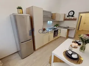 Pronájem bytu 1+1, Praha, Prvního pluku, 48 m2