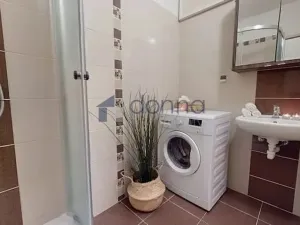 Pronájem bytu 1+1, Praha, Prvního pluku, 48 m2