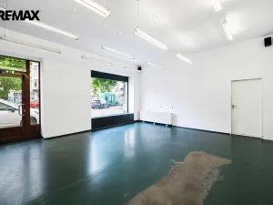 Pronájem obchodního prostoru, Hradec Králové, třída Karla IV., 121 m2