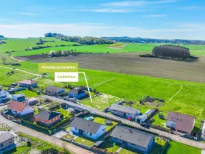 Prodej pozemku pro bydlení, Lešetice, 819 m2