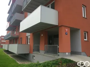 Pronájem bytu 3+kk, Praha, Loosova, 66 m2
