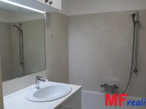 Pronájem bytu 2+1, Hradec Králové - Nový Hradec Králové, Mandysova, 61 m2