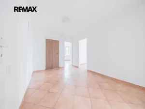 Prodej bytu 3+1, Zlonice, Pippichova, 87 m2