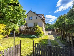 Prodej rodinného domu, Kamenice, Pražská, 166 m2