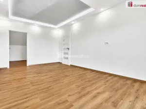 Prodej rodinného domu, Ruda, V zahradách, 320 m2