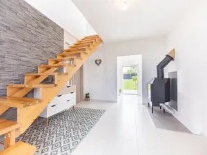 Prodej rodinného domu, Ptení - Holubice, 149 m2