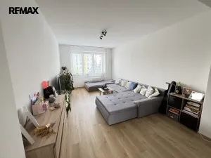 Pronájem bytu 2+1, Hradec Králové - Slezské Předměstí, třída SNP, 54 m2