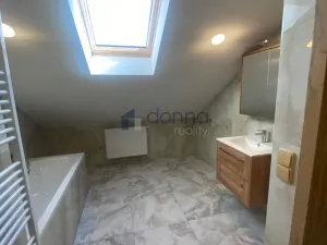 Pronájem bytu 3+1, Praha, Na líše, 134 m2