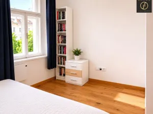 Pronájem bytu 1+kk, Praha - Bubeneč, Korunovační, 25 m2