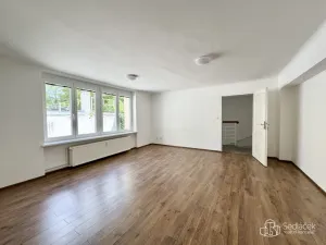 Pronájem komerční nemovitosti, Karlovy Vary, Dr. Davida Bechera, 102 m2
