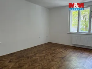 Pronájem bytu 2+1, Pardubice - Bílé Předměstí, Na Bukovině, 69 m2