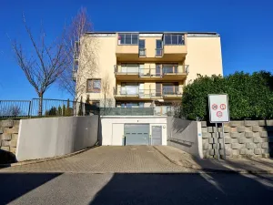 Pronájem bytu 2+kk, Praha, Lipovská, 55 m2