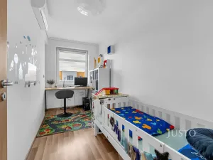 Prodej bytu 3+kk, Praha - Uhříněves, Oty Bubeníčka, 51 m2
