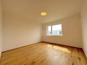 Pronájem rodinného domu, Praha - Čakovice, Kurta Hubera, 130 m2