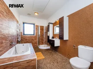 Prodej činžovního domu, Černuc, 330 m2