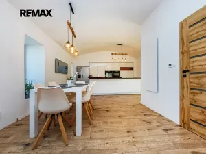 Prodej činžovního domu, Černuc, 330 m2