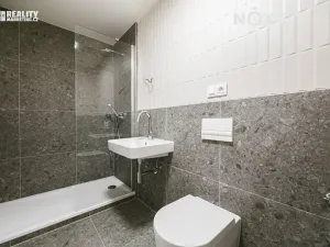 Pronájem bytu 1+kk, Brno, Bratislavská, 37 m2