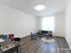 Prodej bytu 3+kk, Praha - Karlín, U invalidovny, 71 m2