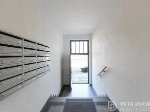 Prodej bytu 3+kk, Praha - Karlín, U invalidovny, 71 m2