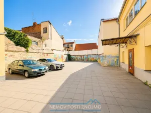 Pronájem kanceláře, Znojmo, Horní náměstí, 85 m2