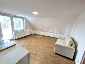Pronájem bytu 2+kk, Zlín, Do Zahrad, 45 m2