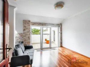 Prodej bytu 6+kk a větší, Praha - Žižkov, Hartigova, 187 m2