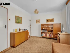 Prodej bytu 3+1, Hradec Králové, Okružní, 74 m2