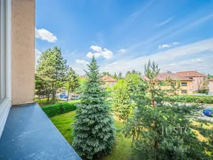 Prodej bytu 3+kk, Praha, K nové škole, 70 m2