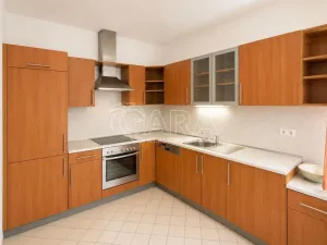 Pronájem bytu 2+kk, Praha - Vinohrady, U Zvonařky, 82 m2