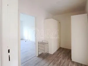 Pronájem bytu 2+1, Praha - Břevnov, Šantrochova, 54 m2