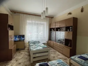 Prodej činžovního domu, Velešín, náměstí J. V. Kamarýta, 342 m2