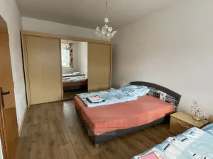 Prodej činžovního domu, Velešín, náměstí J. V. Kamarýta, 342 m2