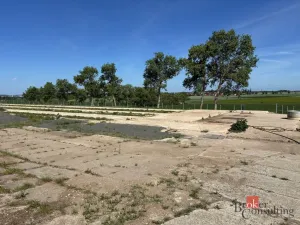 Pronájem skladu, Měník, 500 m2