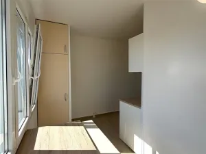 Pronájem bytu 1+1, Cheb, Májová, 38 m2