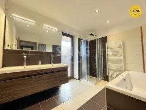 Pronájem rodinného domu, Vícenice u Náměště nad Oslavou, 230 m2