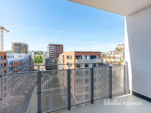 Pronájem bytu 1+kk, Praha - Vysočany, Poděbradská, 32 m2