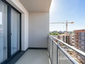 Pronájem bytu 1+kk, Praha - Vysočany, Poděbradská, 32 m2
