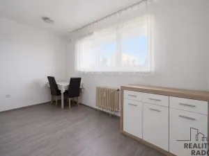 Prodej bytu 2+1, Pardubice - Zelené Předměstí, Palackého třída, 69 m2