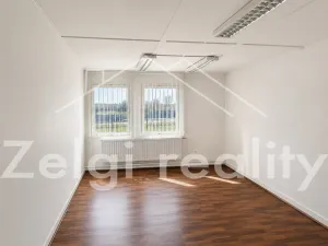Pronájem kanceláře, Břeclav, 228 m2