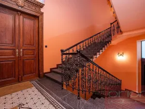 Pronájem bytu 4+1, Praha - Staré Město, Pařížská, 151 m2