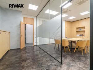 Pronájem kanceláře, Plzeň, Otýlie Beníškové, 63 m2