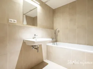 Pronájem bytu 2+kk, Praha - Smíchov, Albrightové, 52 m2