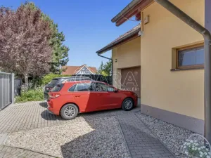 Prodej rodinného domu, Šestajovice, 255 m2
